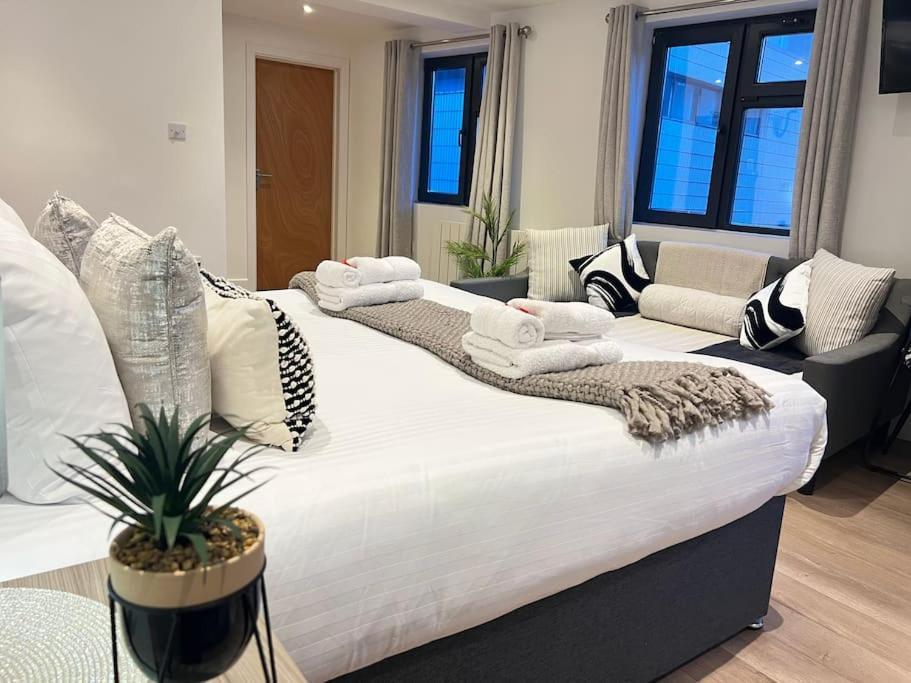 Master Suite In Central Southampton Extérieur photo
